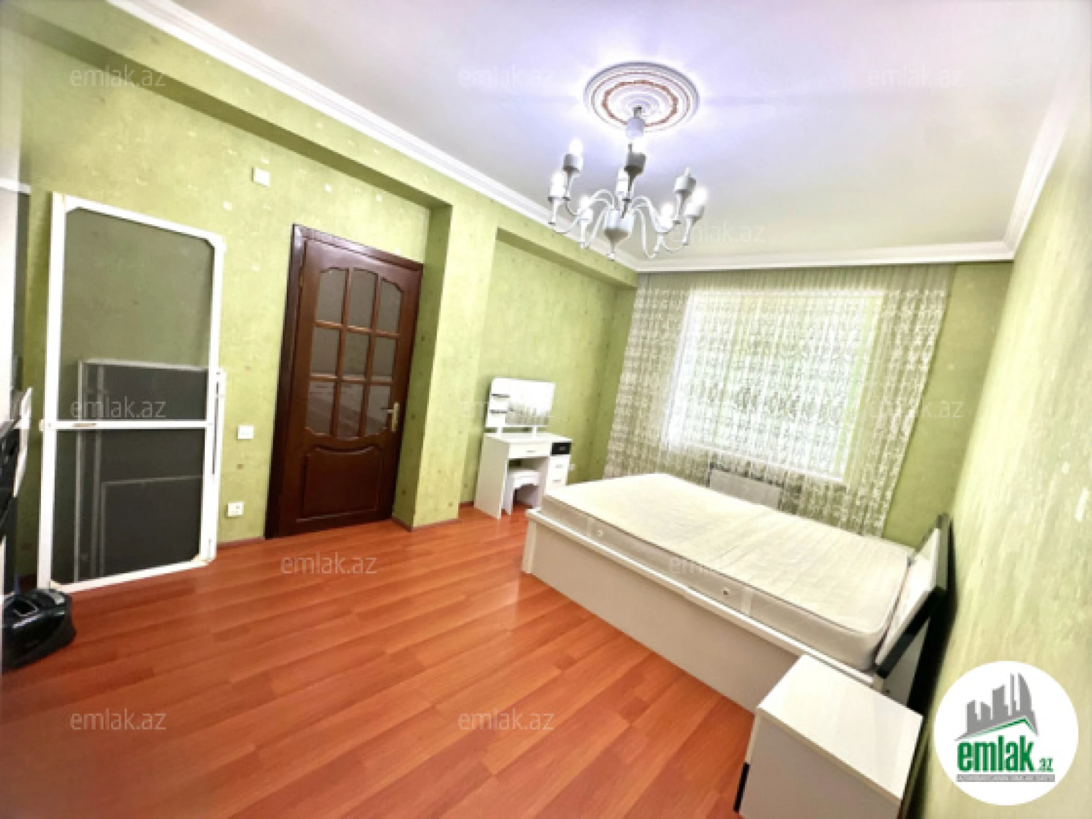 Satılır 2 otaqlı yeni tikili 93 m²