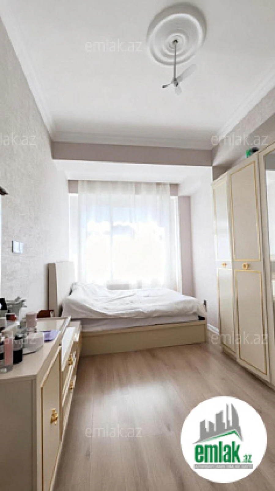 Satılır 3 otaqlı yeni tikili 135 m²