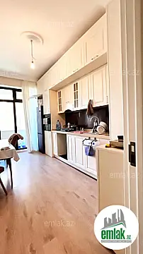 Satılır 3 otaqlı yeni tikili 135 m²