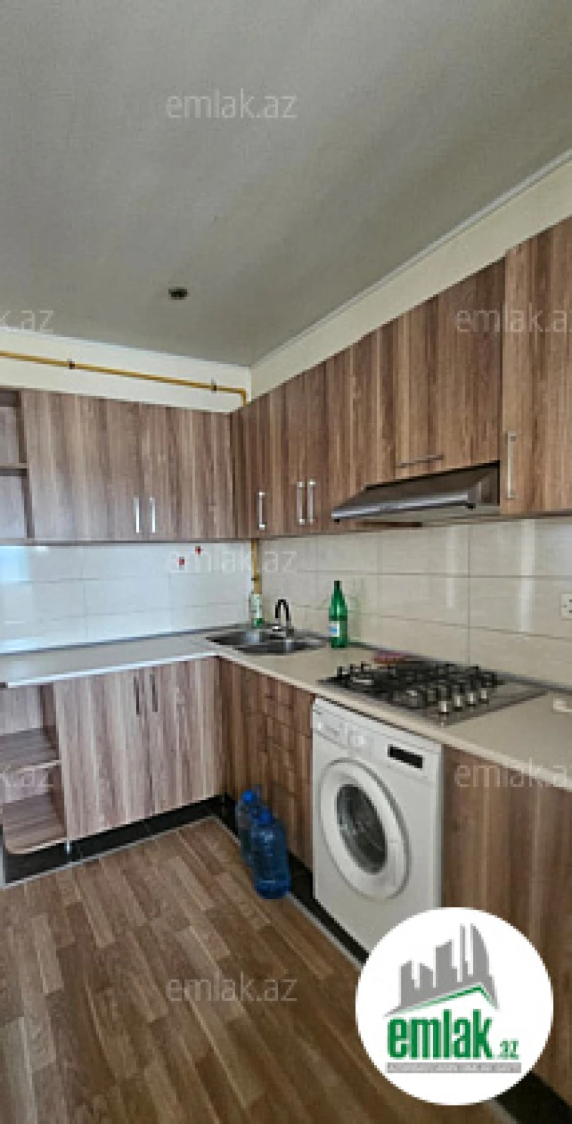 Satılır 2 otaqlı köhnə tikili 55 m²