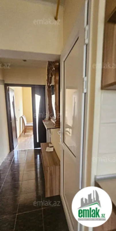 Satılır 2 otaqlı köhnə tikili 55 m²