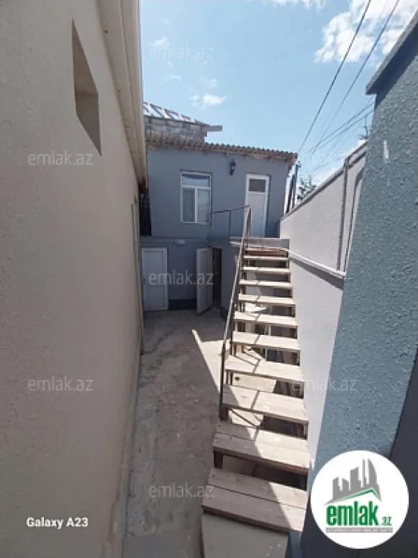 Satılır 3 otaqlı həyət evi 100 m²