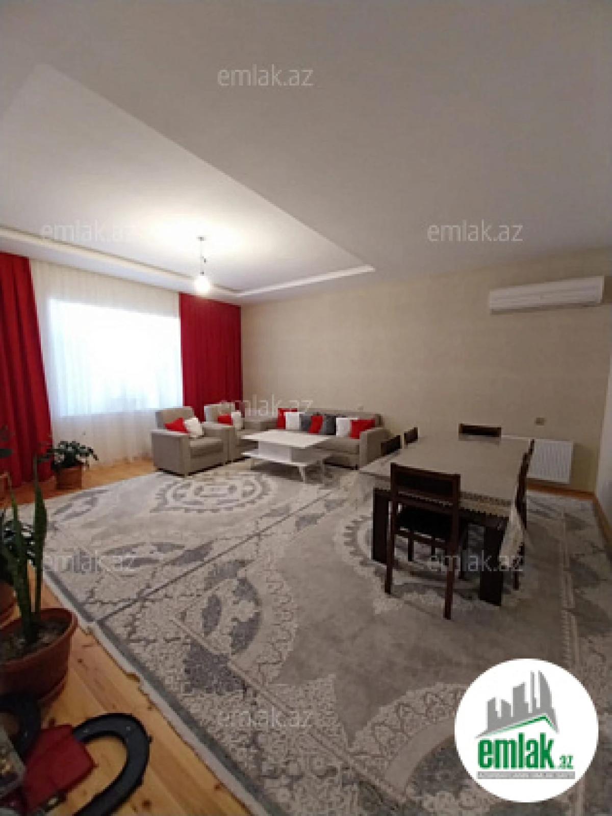 Satılır 3 otaqlı həyət evi 100 m²
