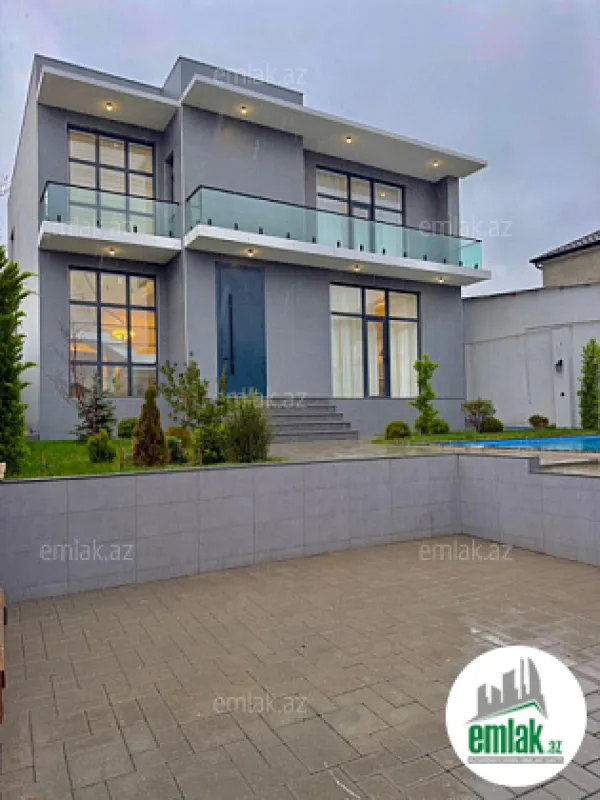 Satılır 5 otaqlı mənzil 250 m²