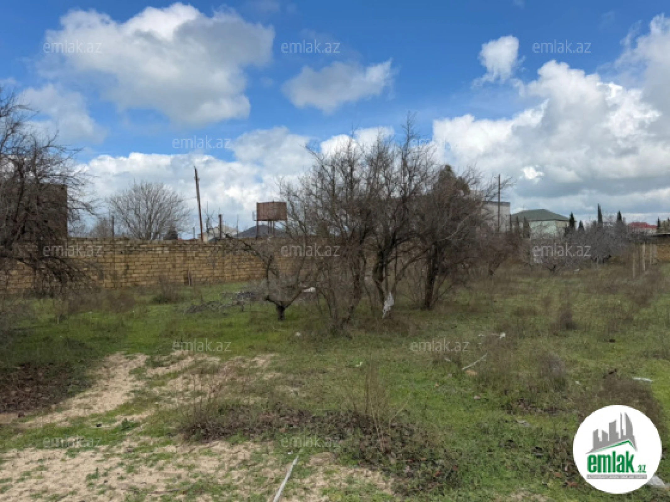 Satılır torpaq sahəsi 15 m²