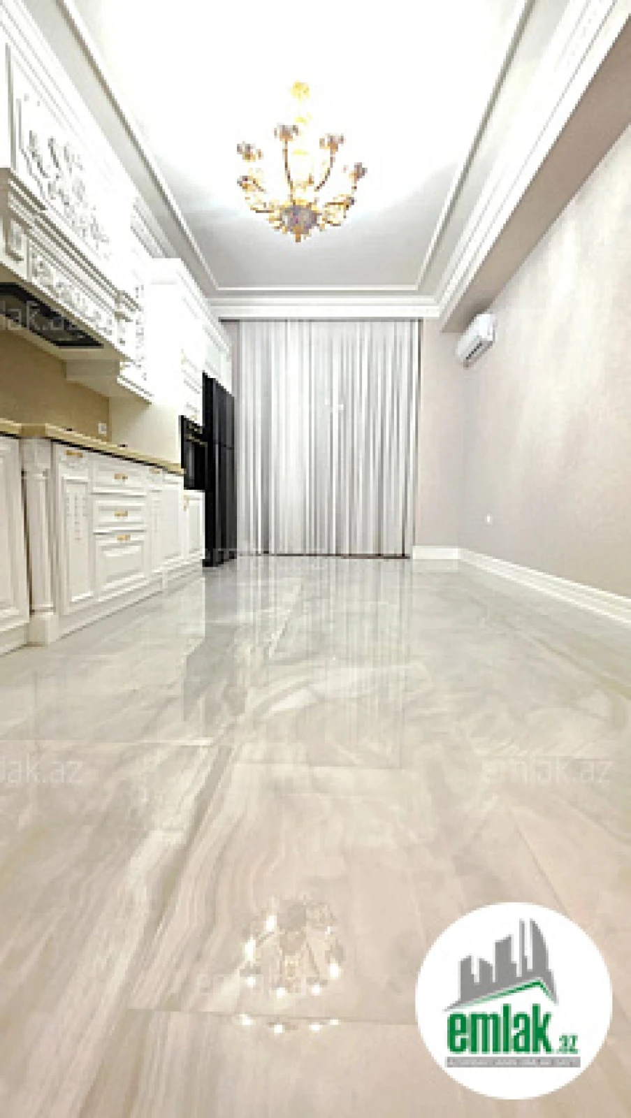 Satılır 4 otaqlı yeni tikili 211 m²