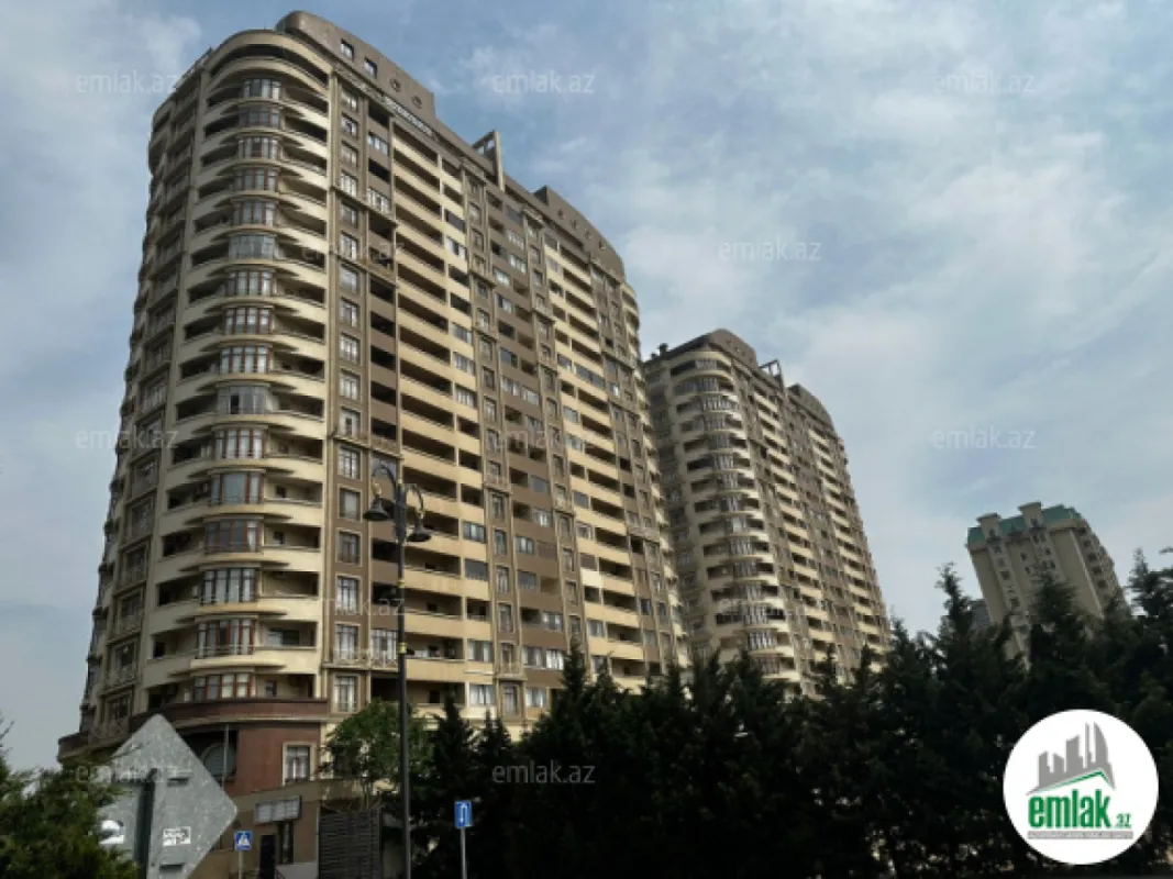 Satılır 4 otaqlı yeni tikili 211 m²