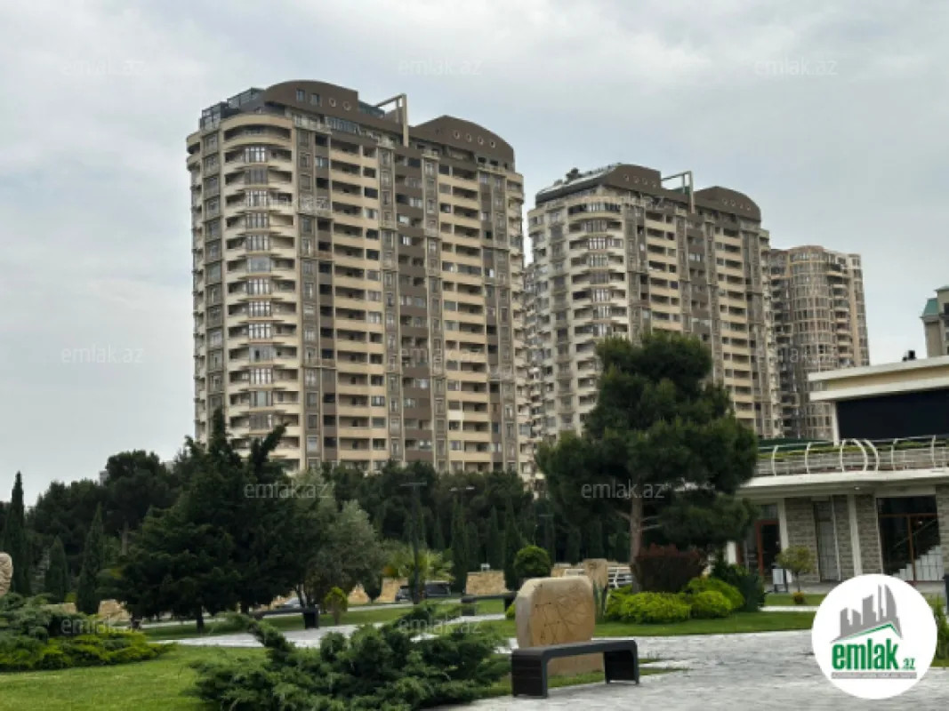 Satılır 4 otaqlı yeni tikili 211 m²