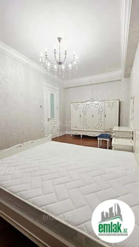 Satılır 4 otaqlı yeni tikili 211 m²