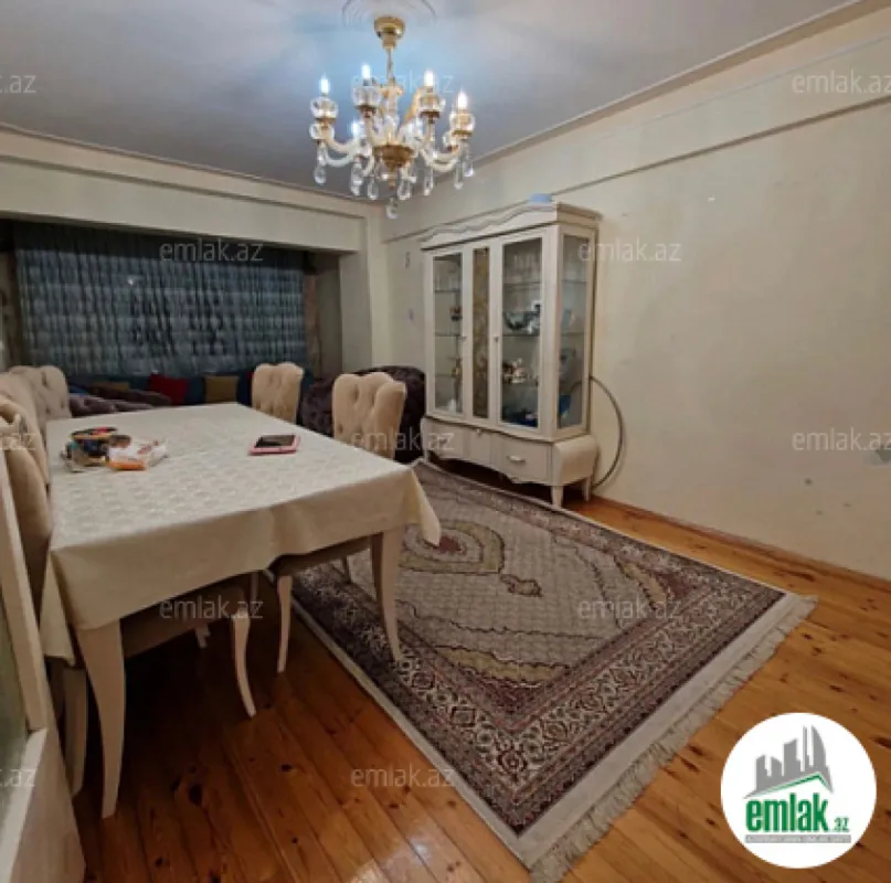 Satılır 3 otaqlı köhnə tikili 80 m²