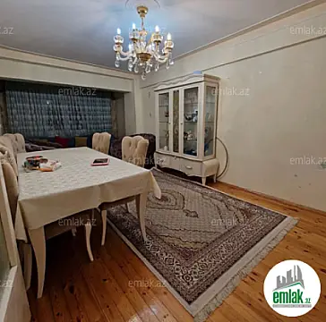 Satılır 3 otaqlı köhnə tikili 80 m²