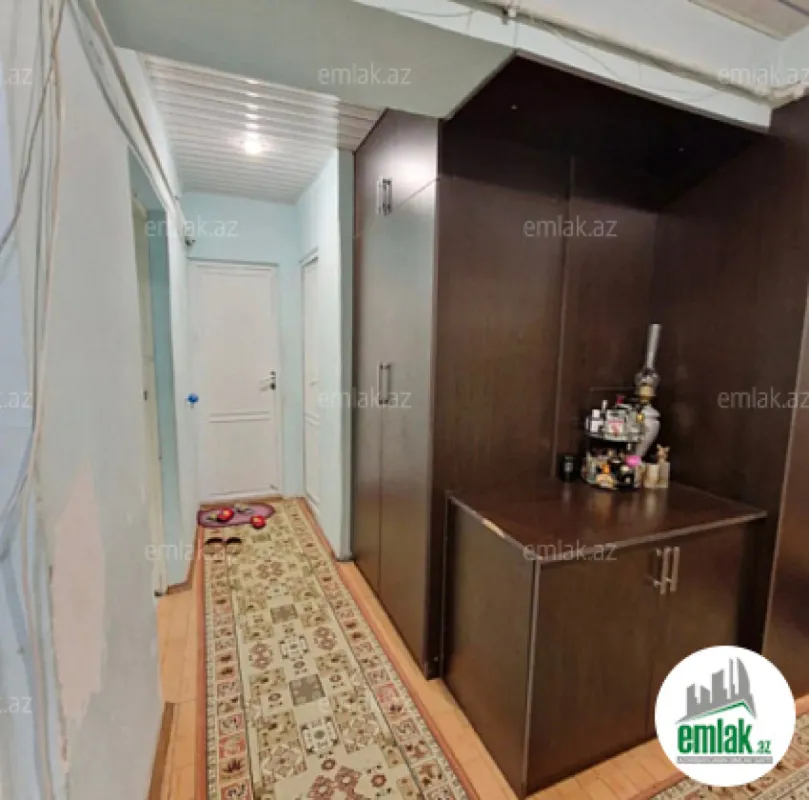 Satılır 3 otaqlı köhnə tikili 80 m²