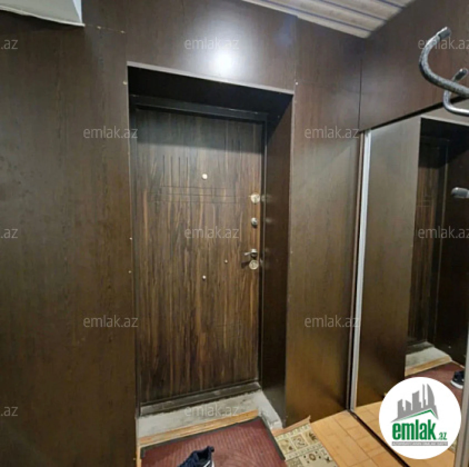 Satılır 3 otaqlı köhnə tikili 80 m²