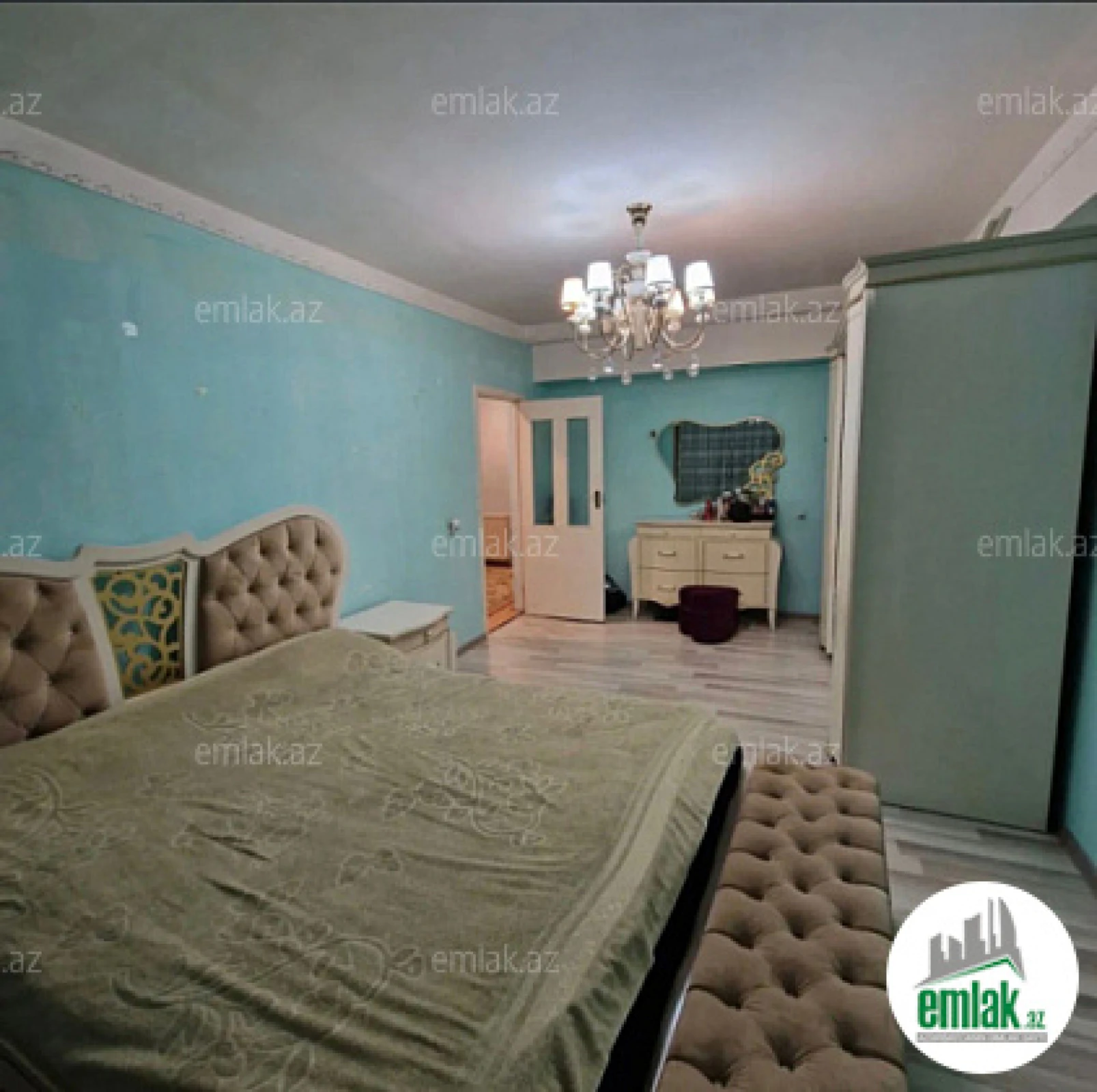 Satılır 3 otaqlı köhnə tikili 80 m²
