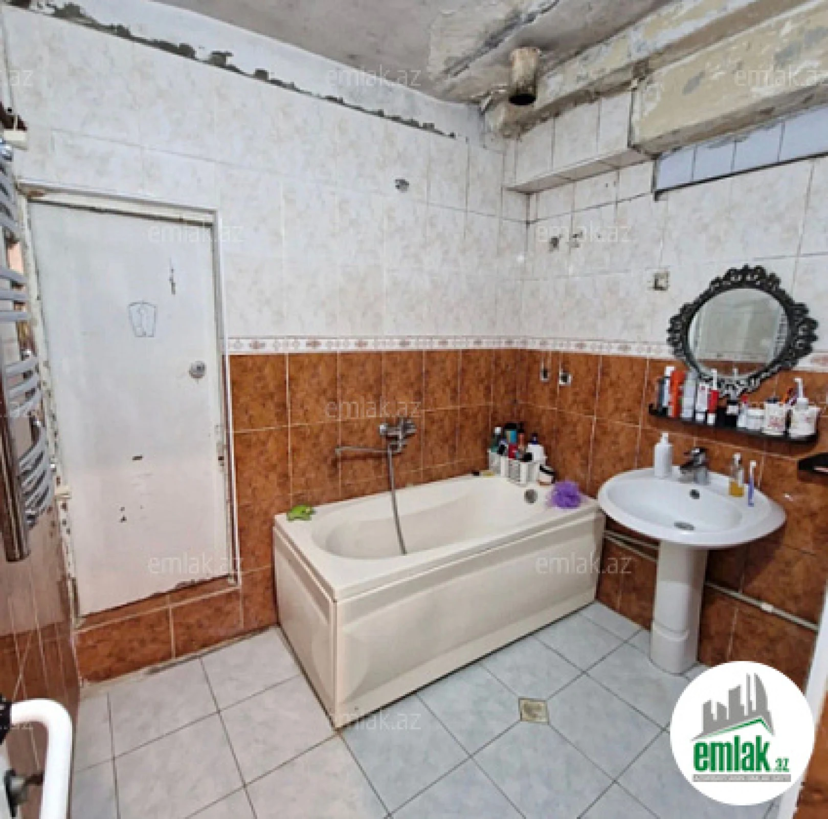 Satılır 3 otaqlı köhnə tikili 80 m²
