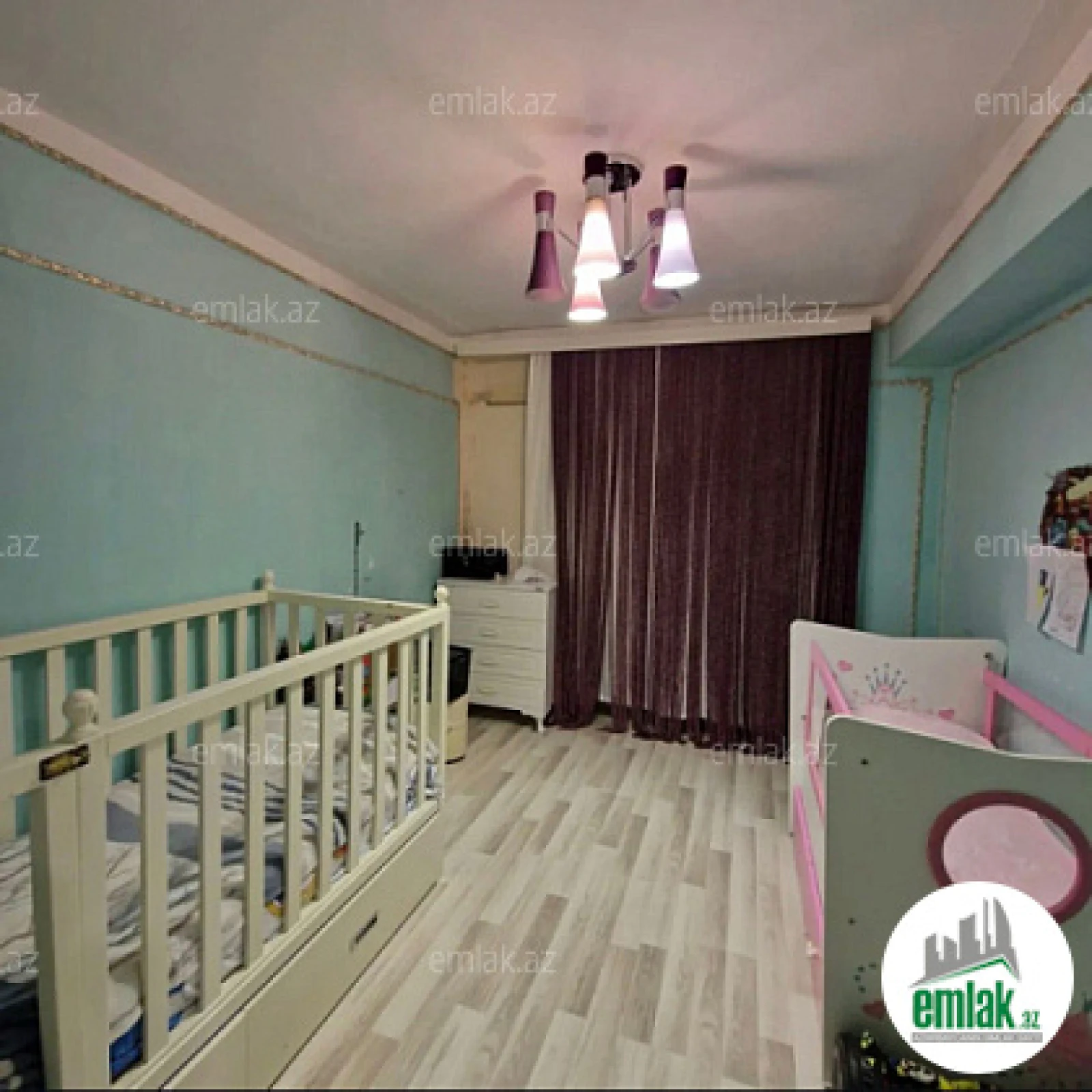 Satılır 3 otaqlı köhnə tikili 80 m²