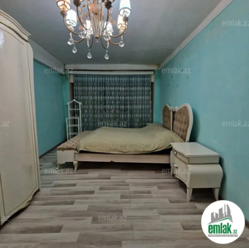 Satılır 3 otaqlı köhnə tikili 80 m²