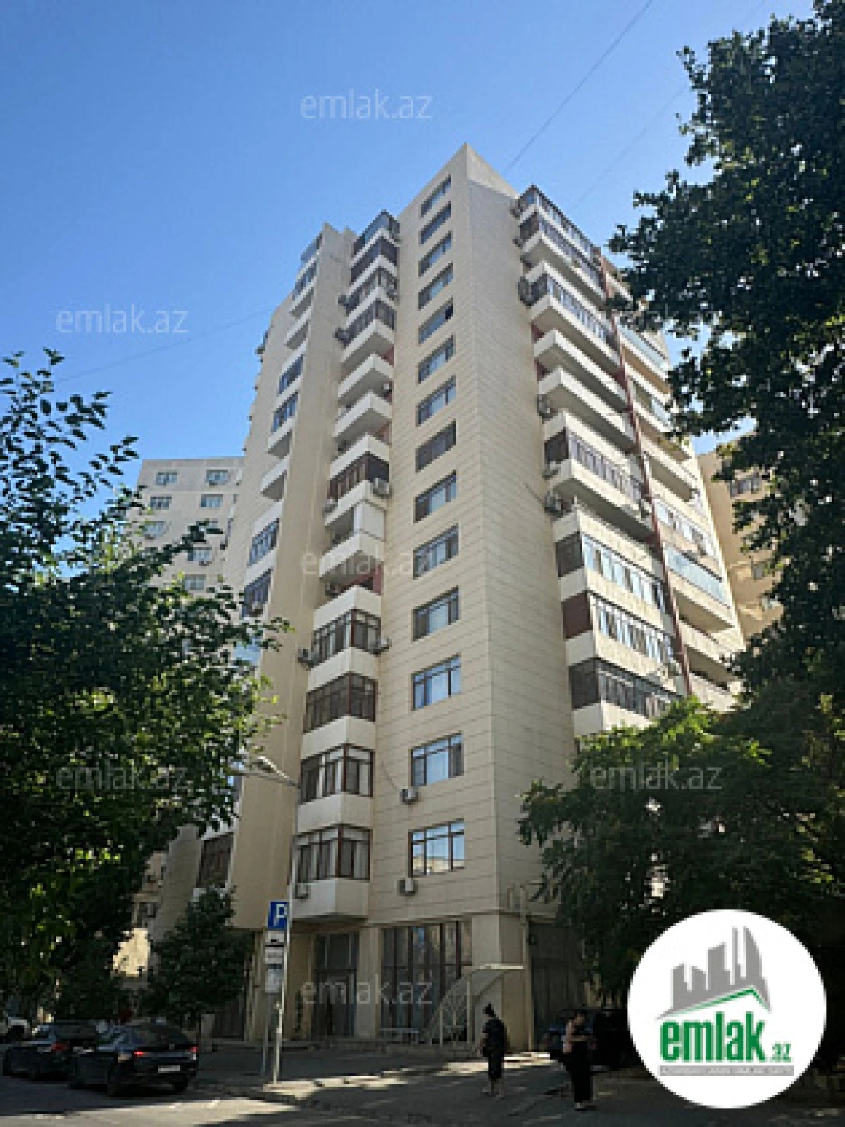 Satılır 3 otaqlı yeni tikili 130 m²