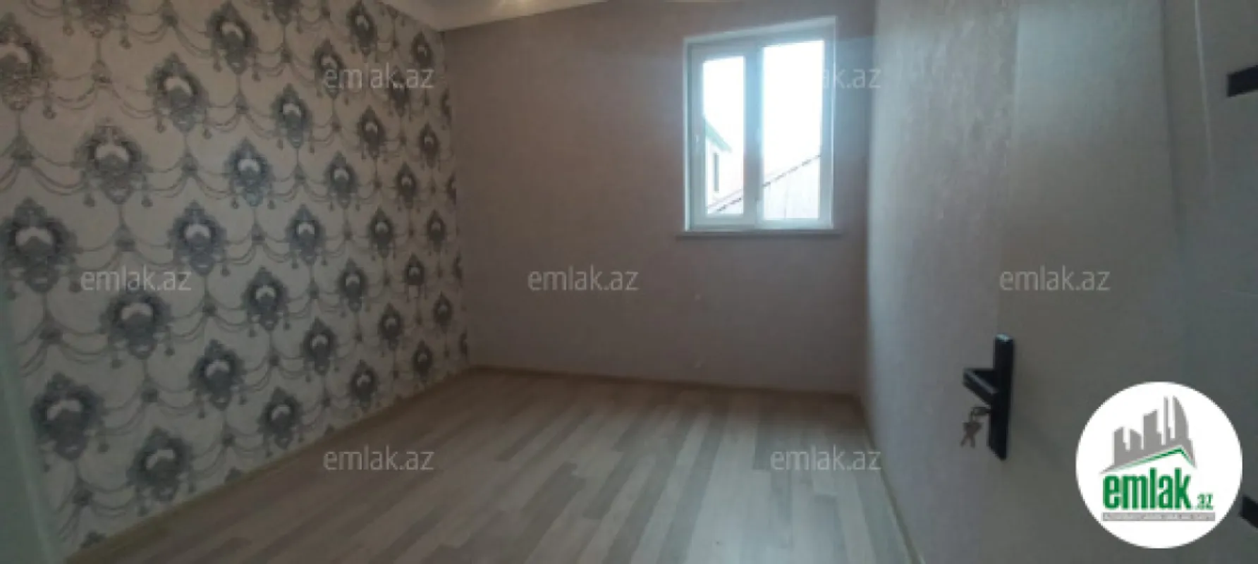 Satılır 4 otaqlı həyət evi 250 m²