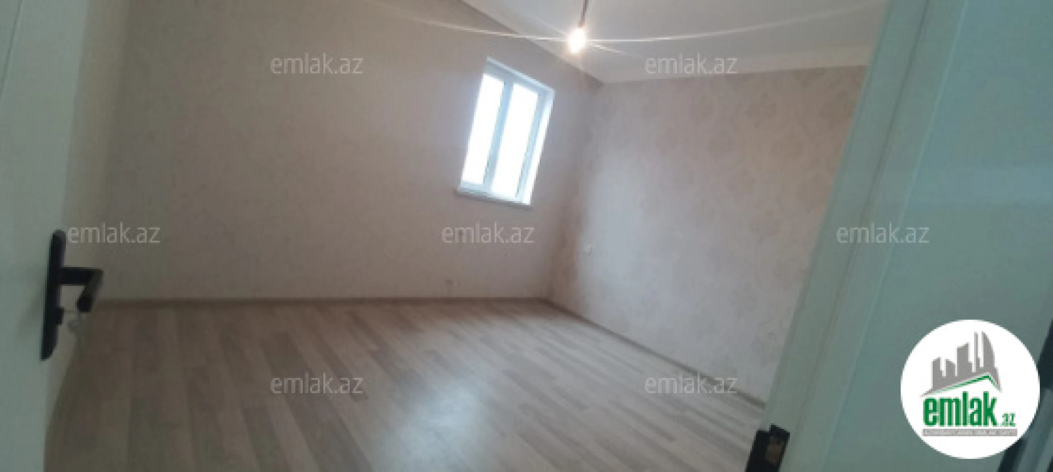 Satılır 4 otaqlı həyət evi 250 m²