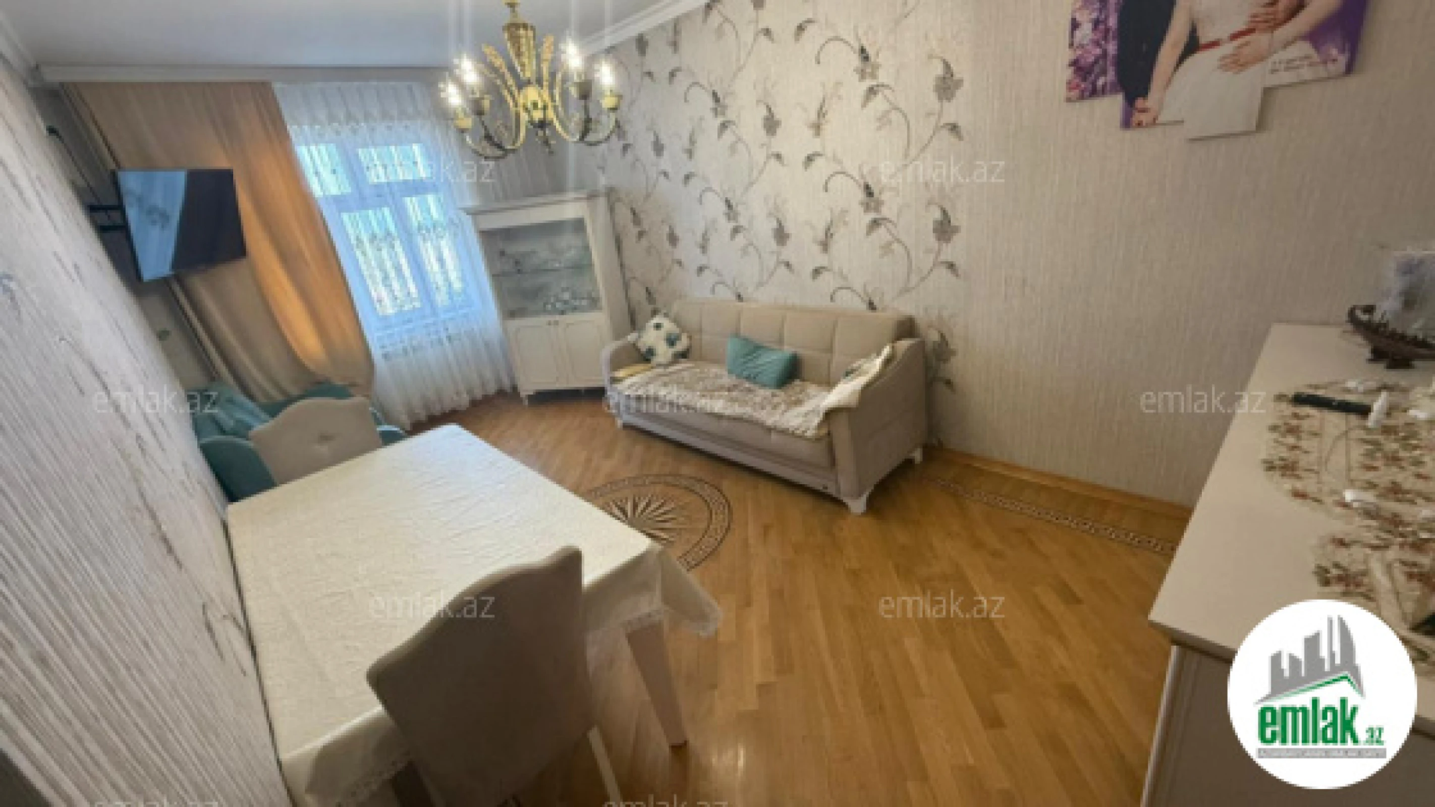 Satılır 4 otaqlı köhnə tikili 70 m²