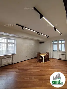 Satılır 3 otaqlı yeni tikili 130 m² — Bakı 3 otaq 130.00 m²