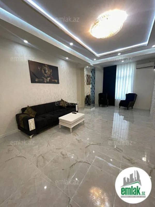 Satılır 3 otaqlı yeni tikili 100 m²