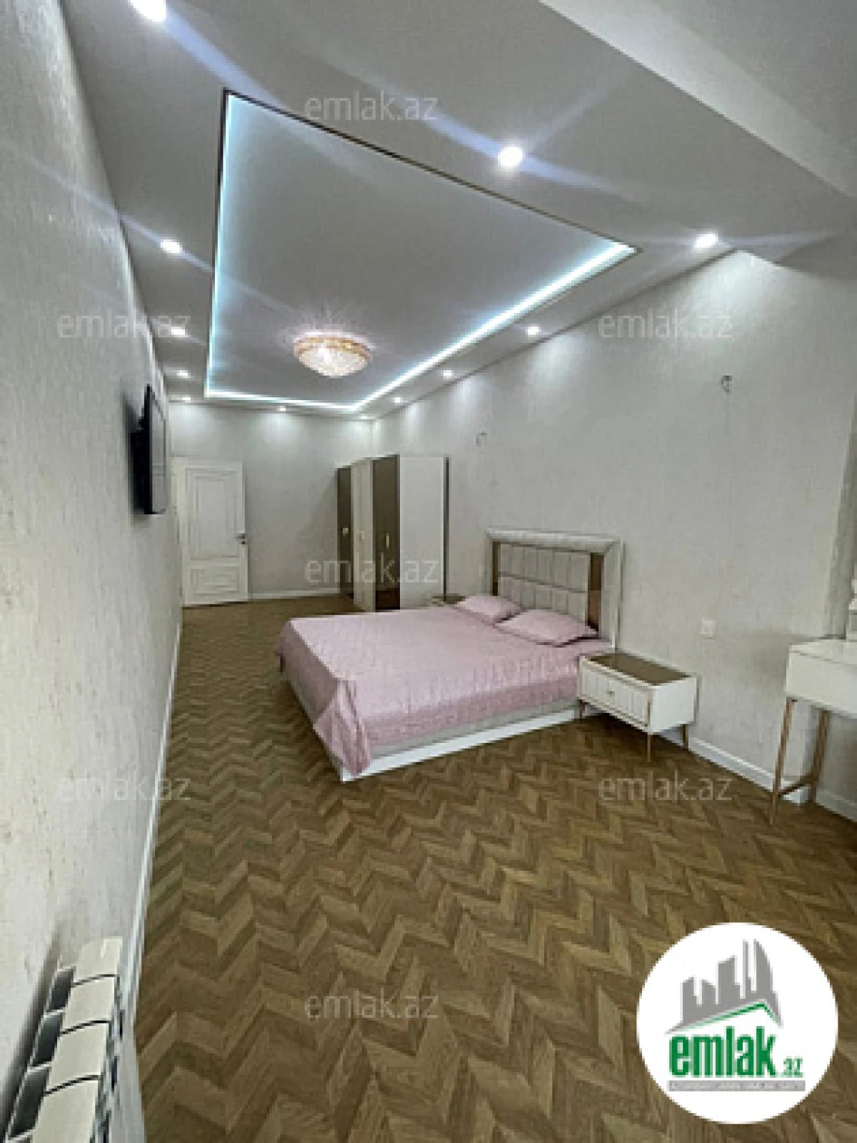 Satılır 3 otaqlı yeni tikili 100 m²