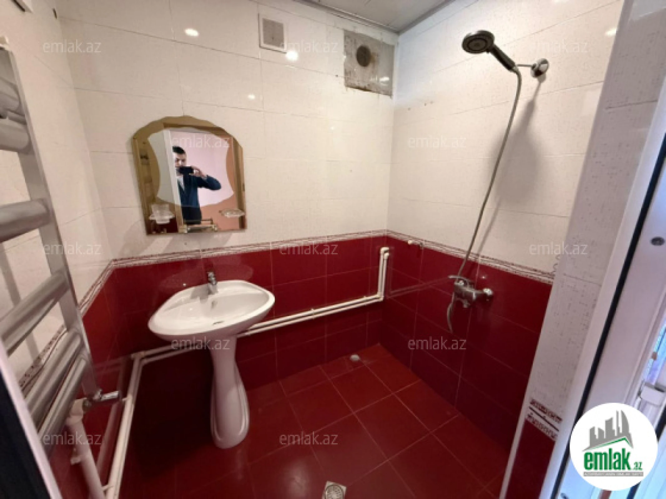 Satılır 3 otaqlı köhnə tikili 65 m²