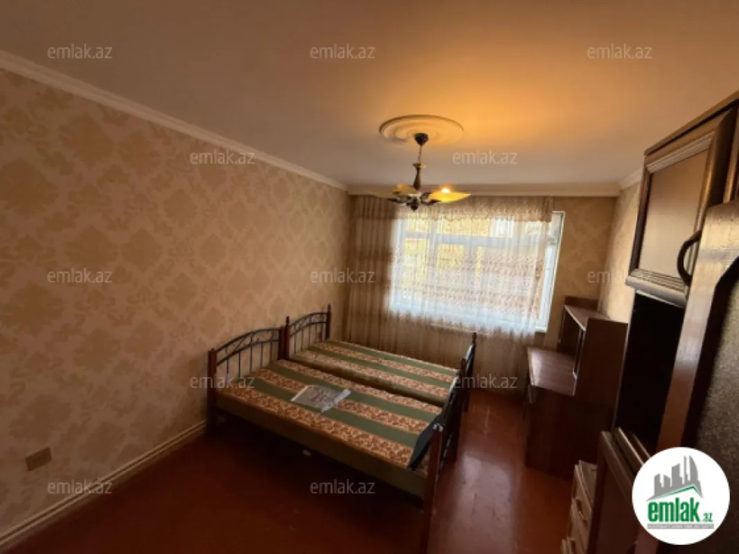 Satılır 3 otaqlı köhnə tikili 65 m²