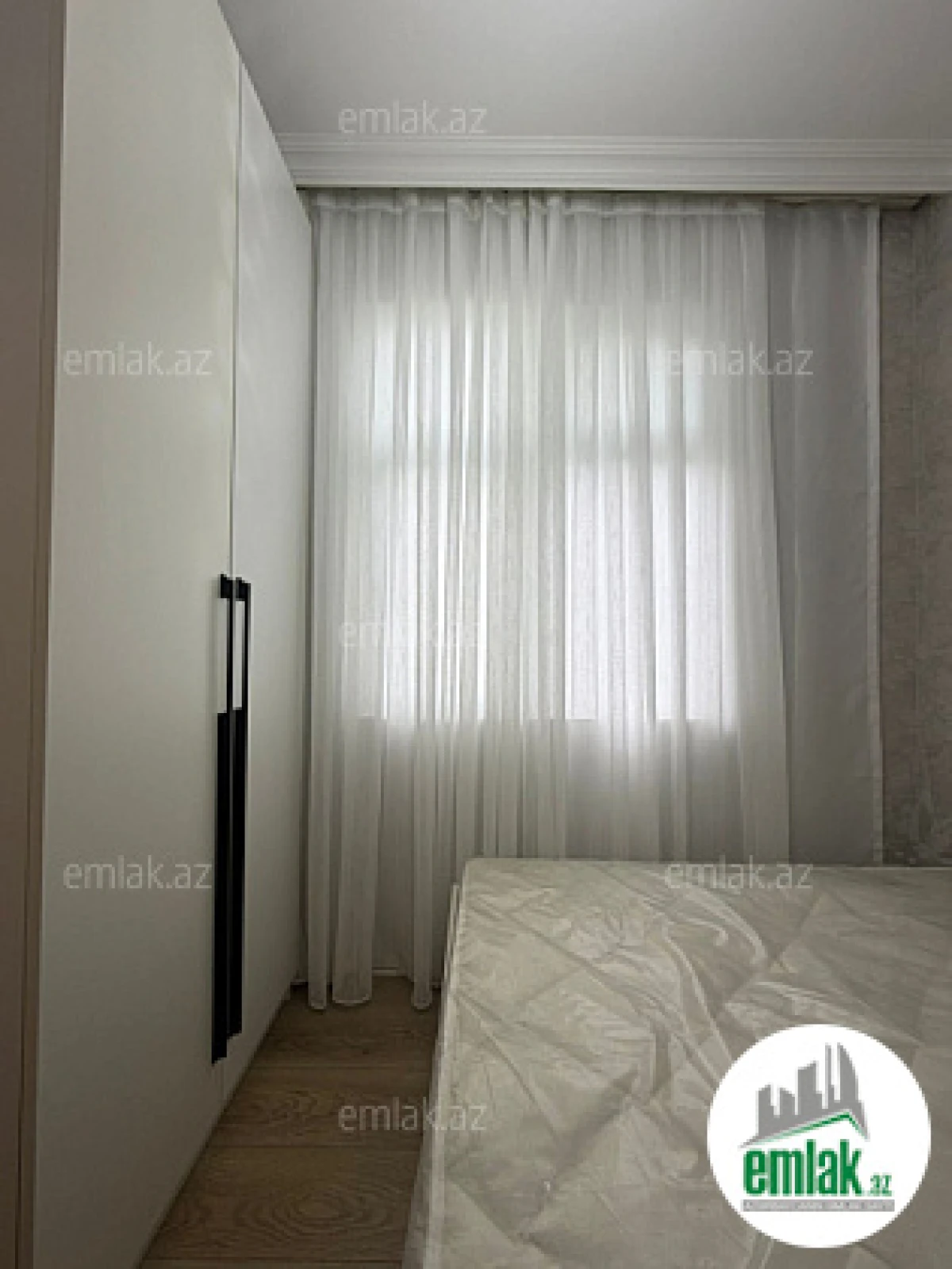 Satılır 1 otaqlı köhnə tikili 34 m²