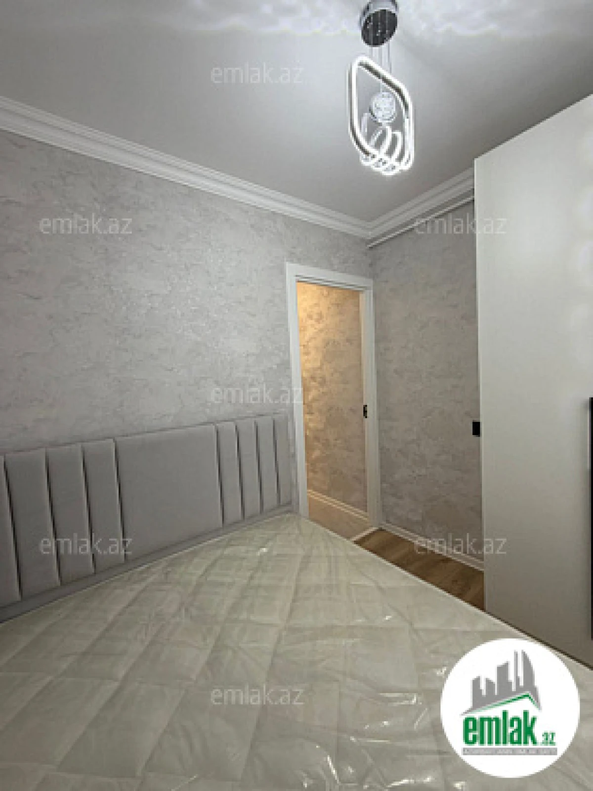 Satılır 1 otaqlı köhnə tikili 34 m²