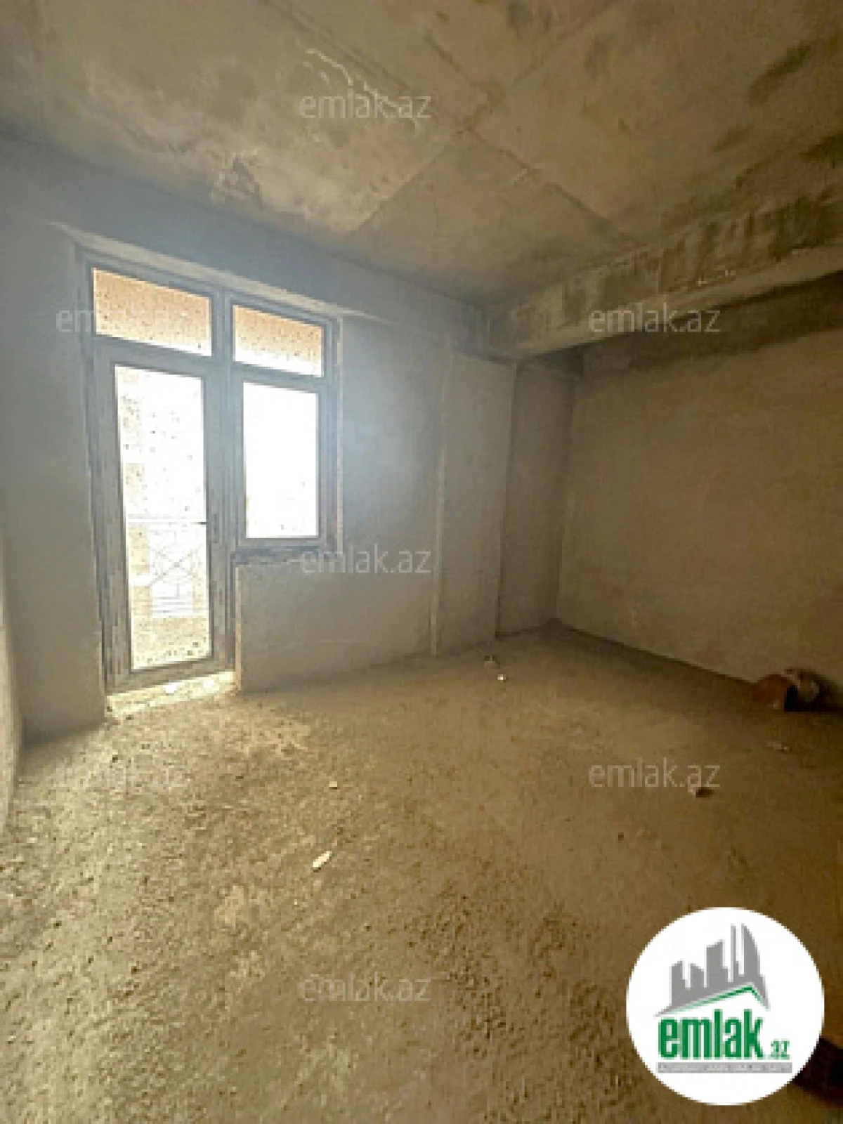 Satılır 3 otaqlı yeni tikili 115 m²