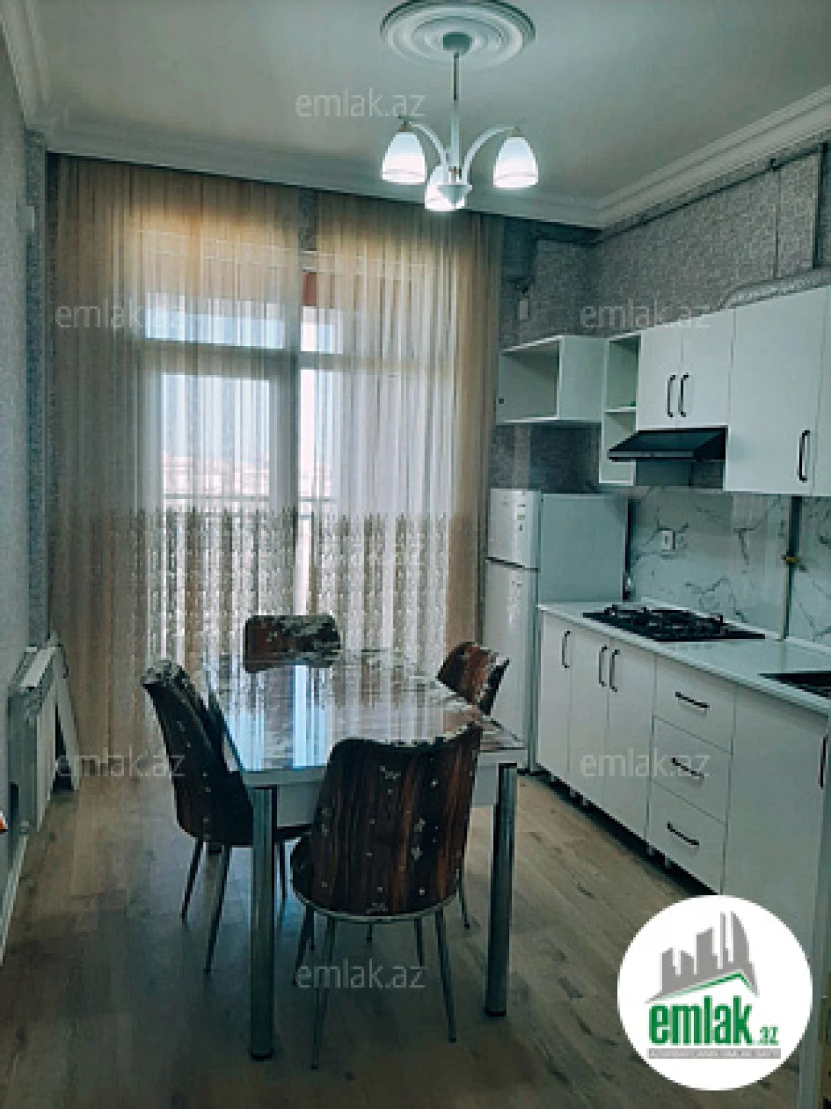 Satılır 3 otaqlı yeni tikili 93 m²