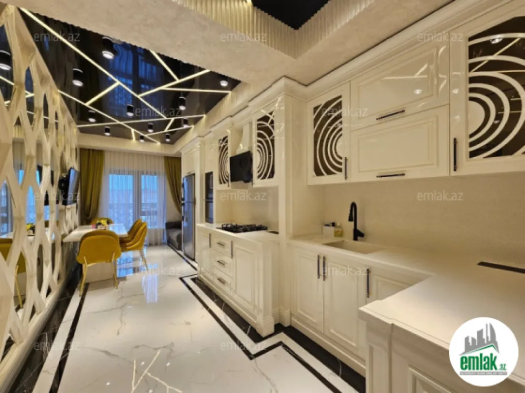 Satılır 4 otaqlı yeni tikili 165 m²