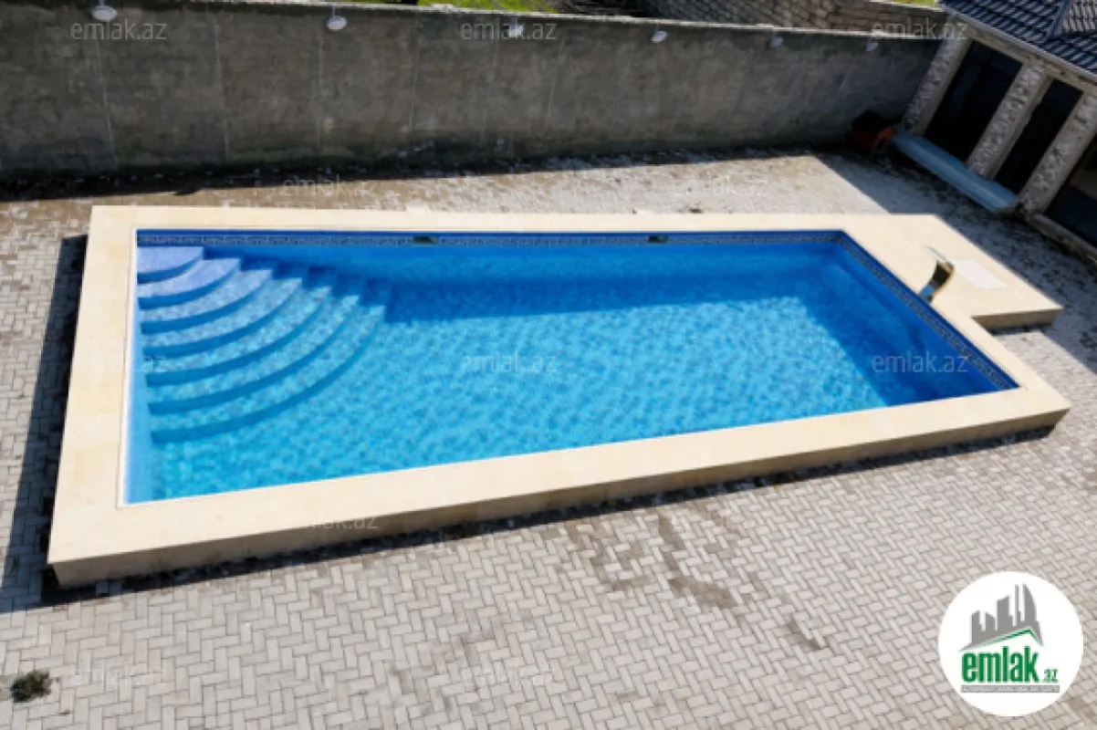 Satılır 5 otaqlı mənzil 400 m²