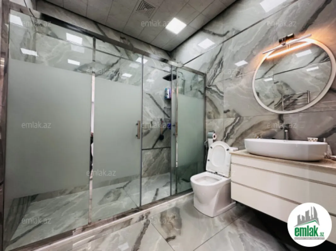 Satılır 5 otaqlı mənzil 400 m²