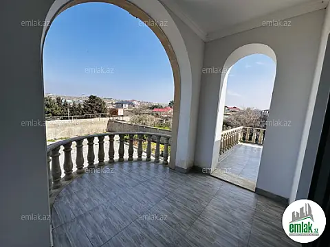 Satılır 5 otaqlı mənzil 400 m²