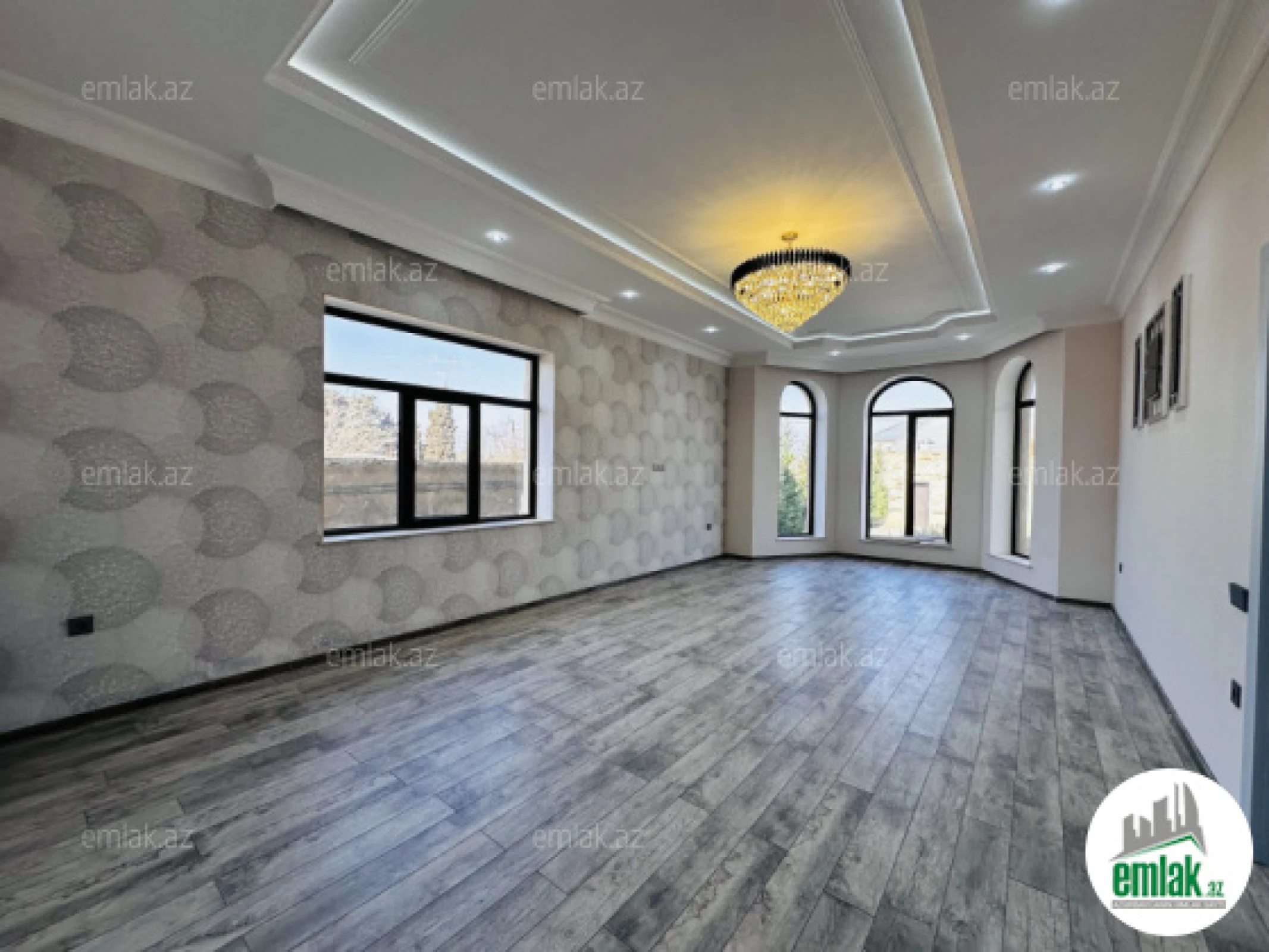 Satılır 5 otaqlı mənzil 400 m²