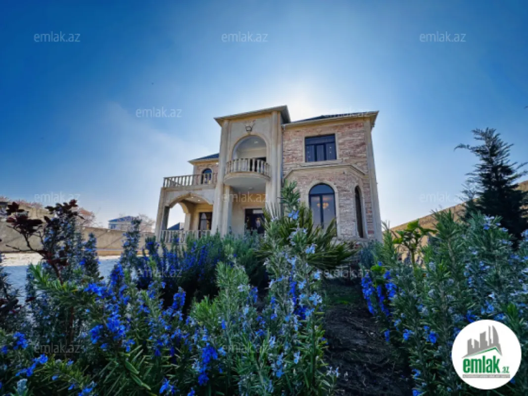 Satılır 5 otaqlı mənzil 400 m²