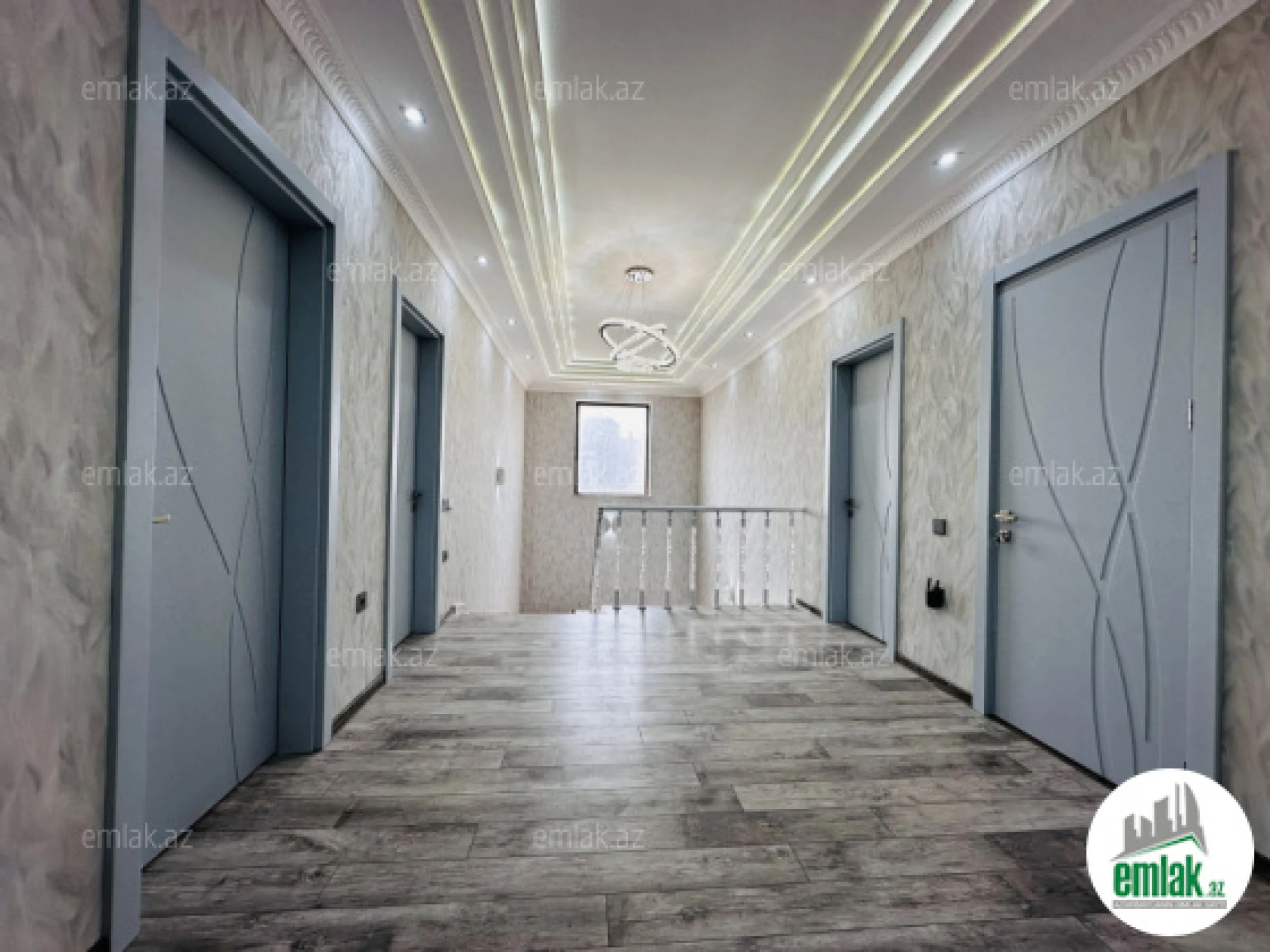 Satılır 5 otaqlı mənzil 400 m²