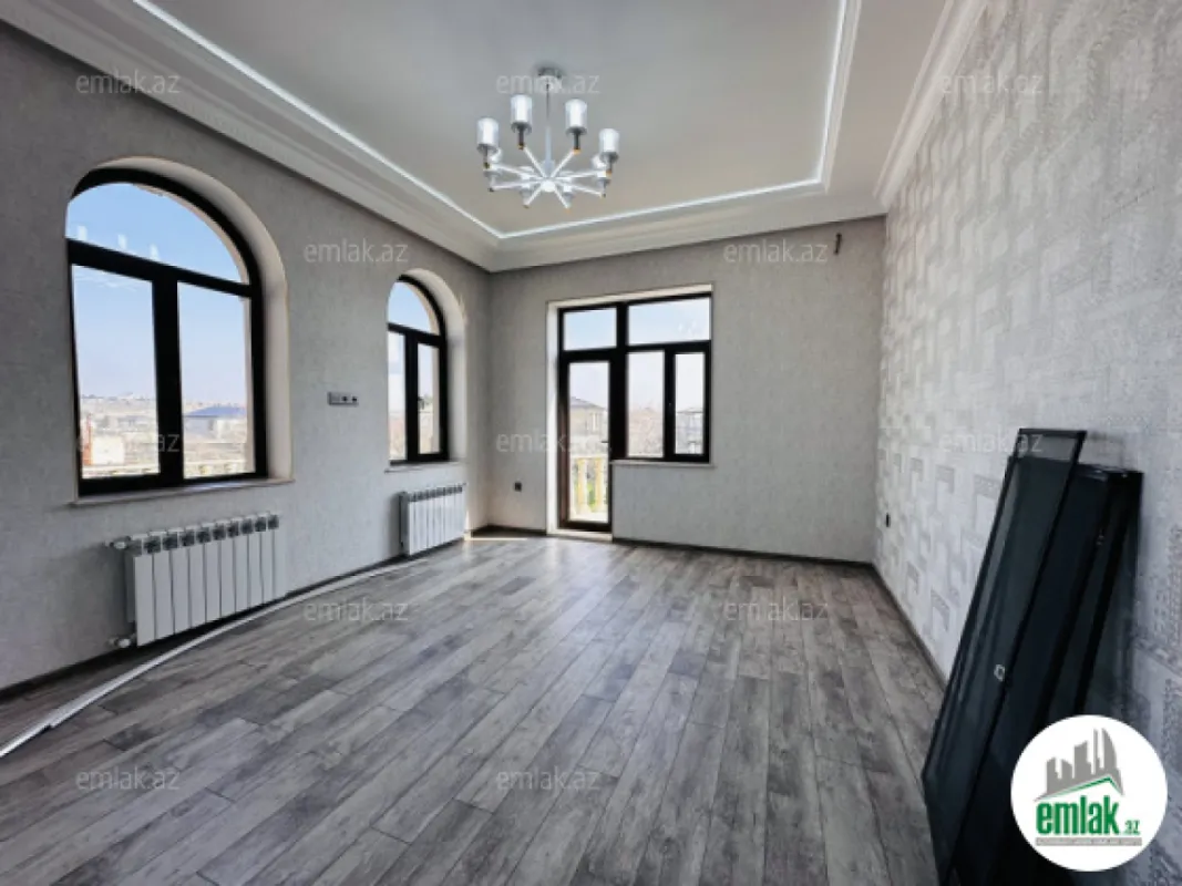 Satılır 5 otaqlı mənzil 400 m²