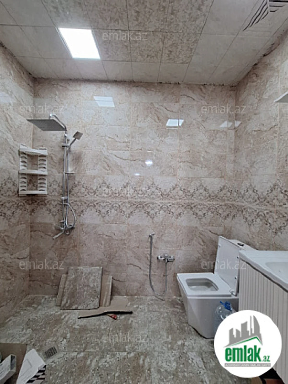 Satılır 2 otaqlı yeni tikili 100 m²