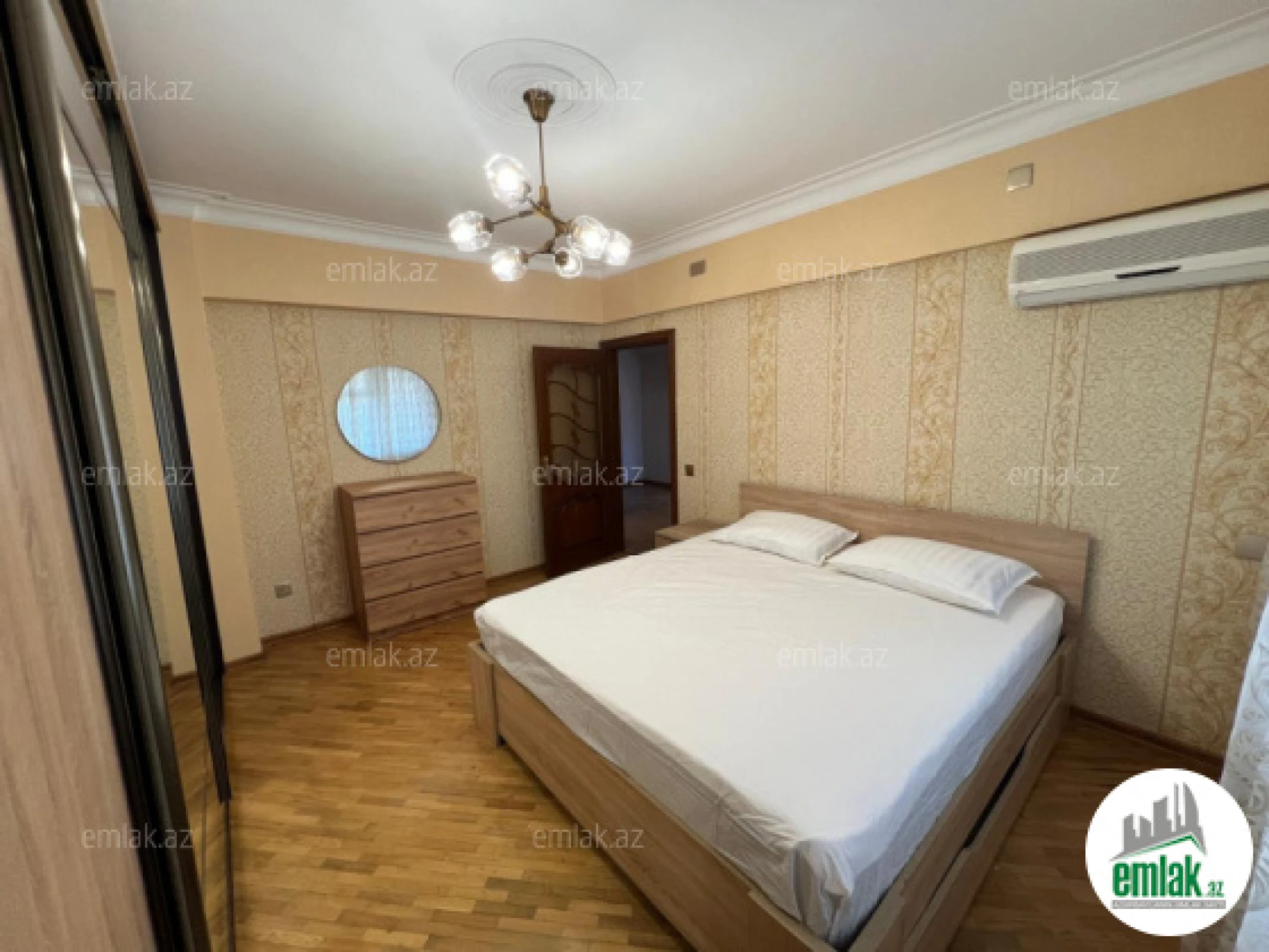 Satılır 3 otaqlı yeni tikili 110 m²