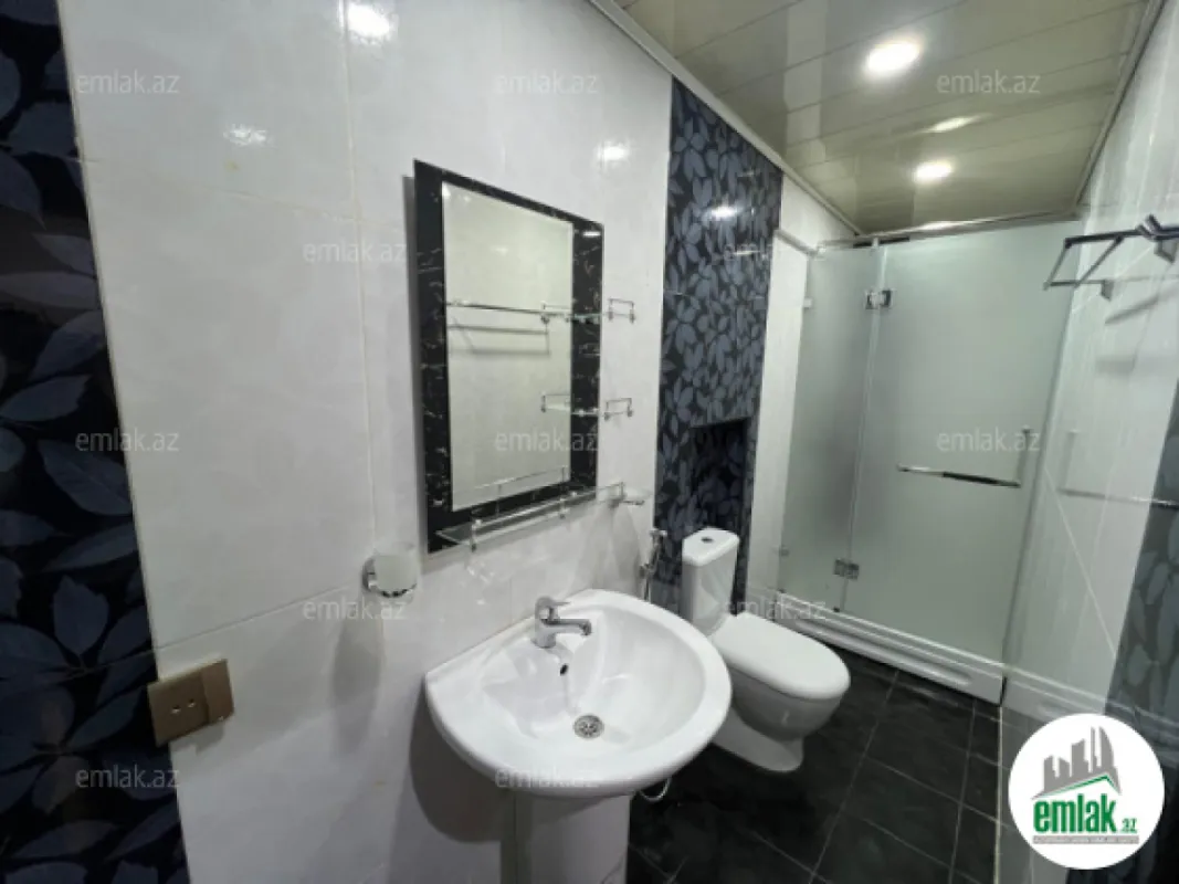 Satılır 3 otaqlı yeni tikili 110 m²