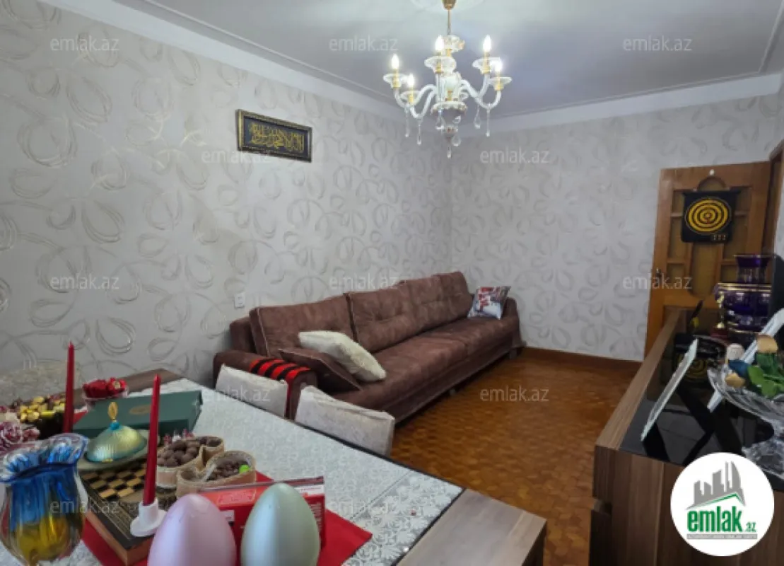 Satılır 3 otaqlı köhnə tikili 85 m²