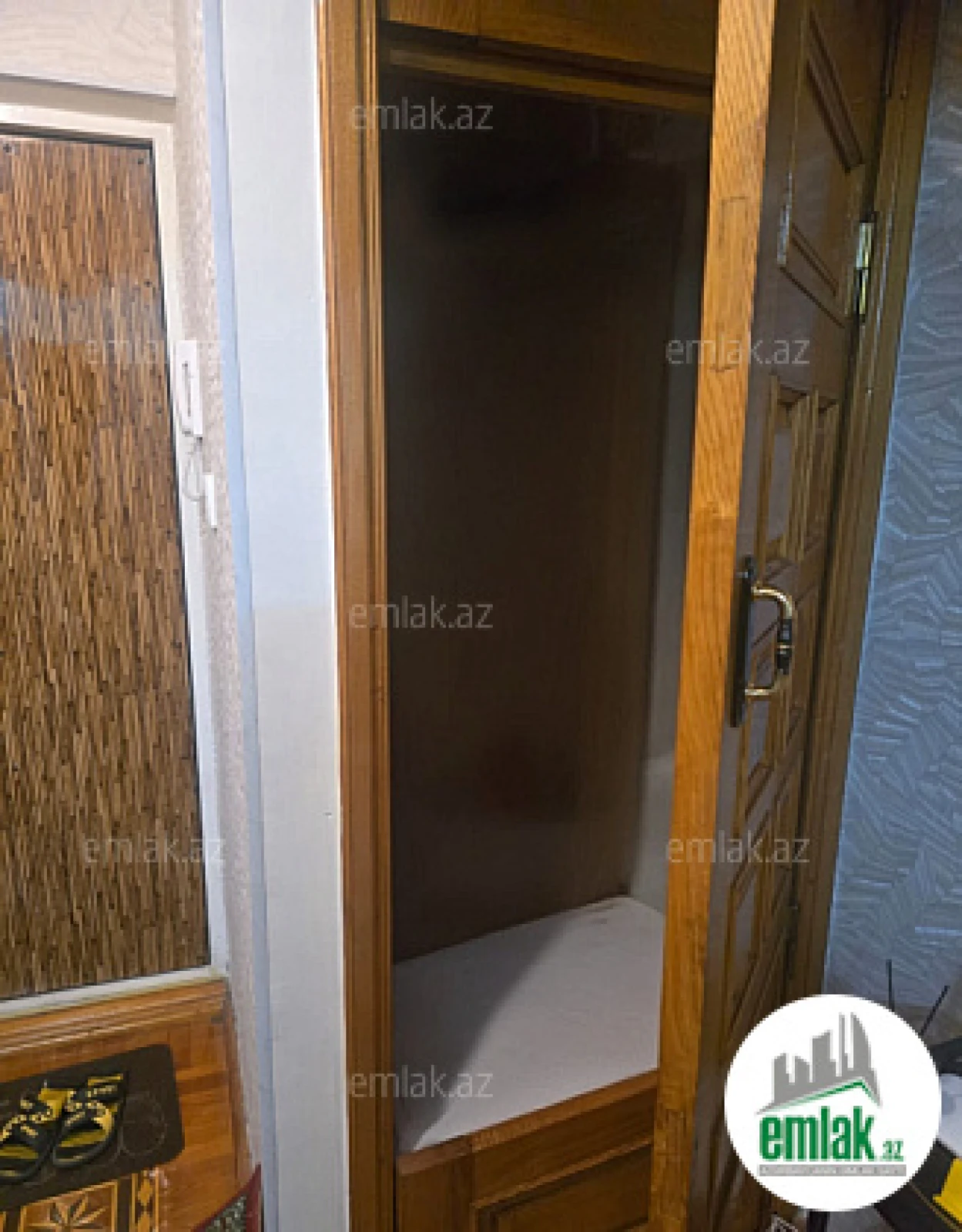 Satılır 3 otaqlı köhnə tikili 85 m²