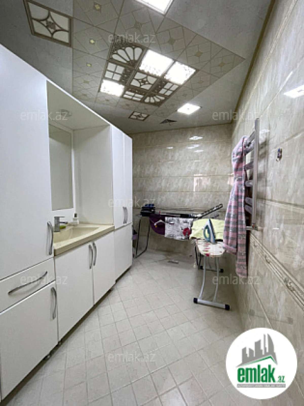 Satılır 4 otaqlı yeni tikili 161 m²