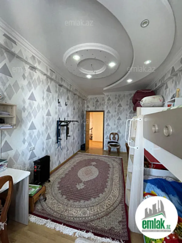 Satılır 4 otaqlı yeni tikili 161 m²