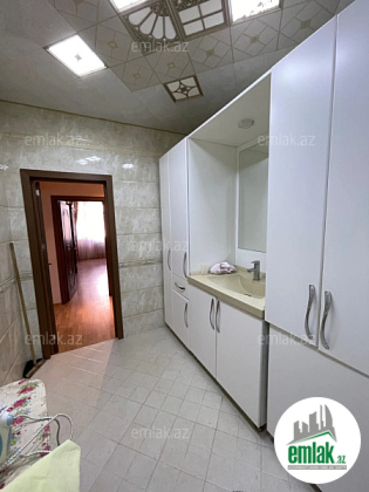 Satılır 4 otaqlı yeni tikili 161 m²